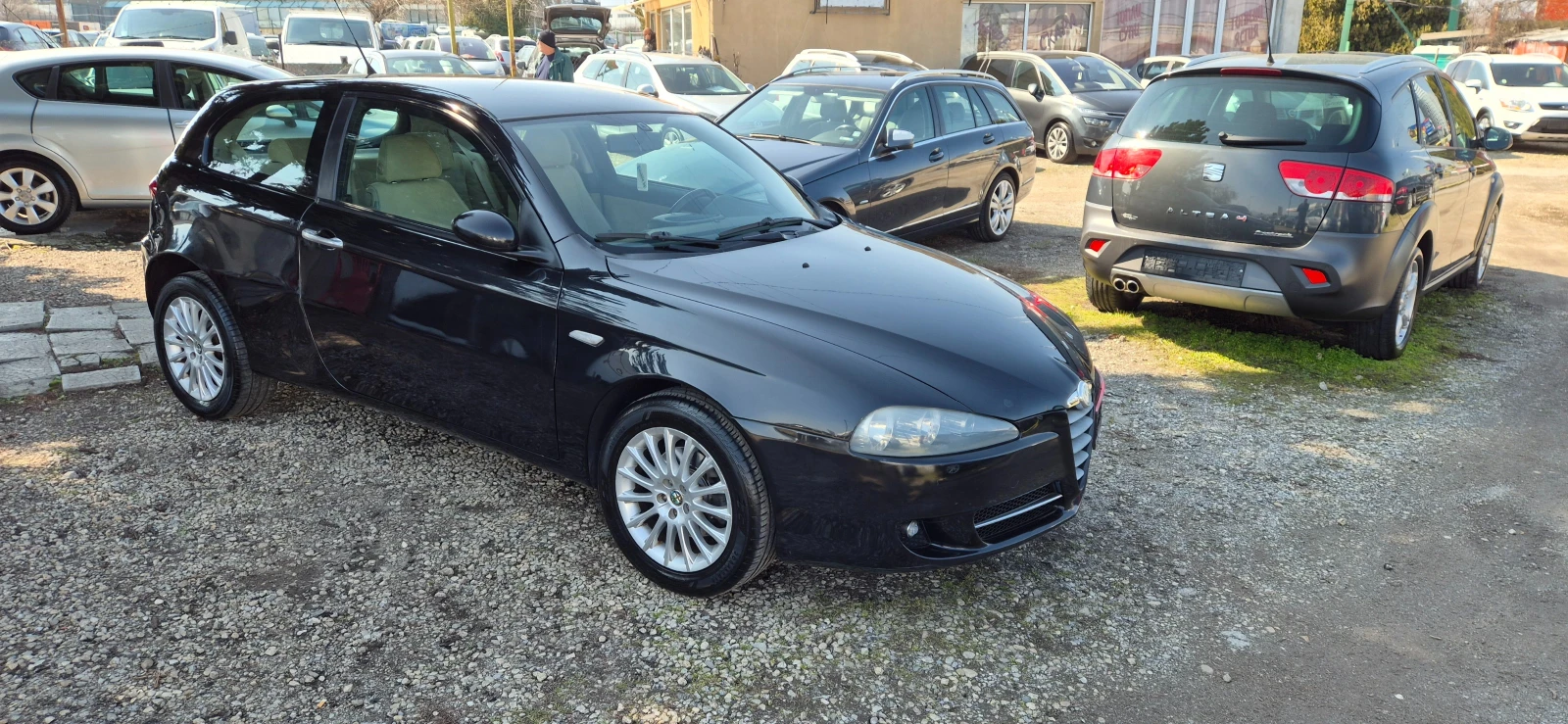 Alfa Romeo 147 1.6i, снимка 2 - Автомобили и джипове - 53749770