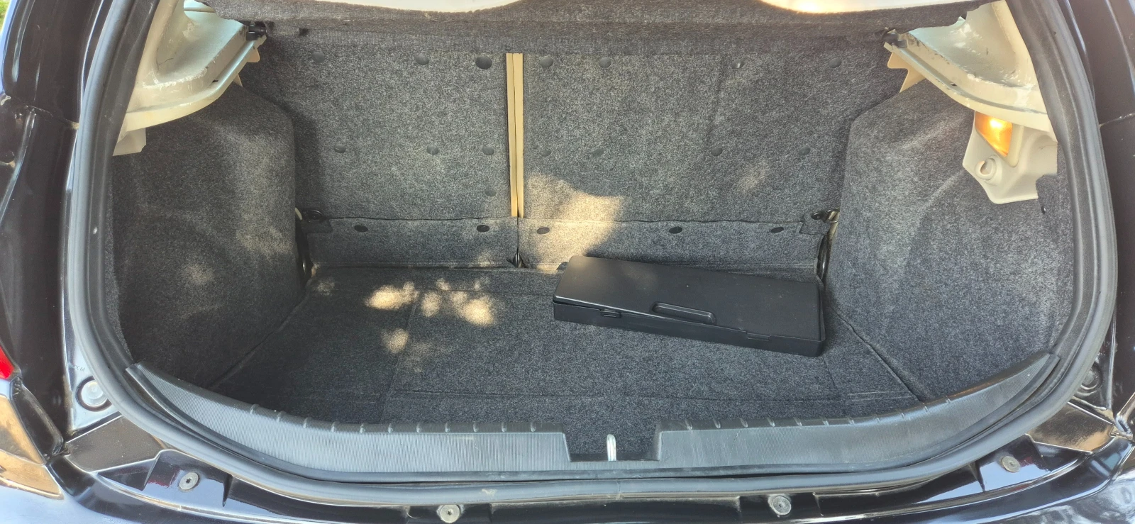 Alfa Romeo 147 1.6i, снимка 14 - Автомобили и джипове - 53749770