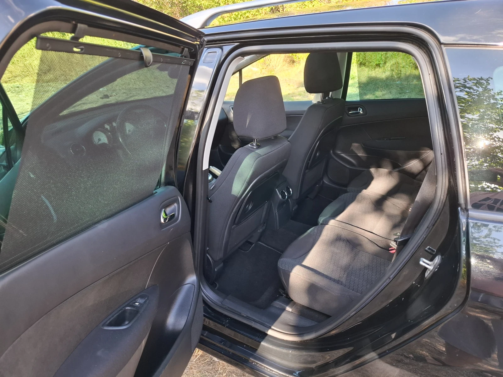 Peugeot 308 308SW  1.6HDi, снимка 8 - Автомобили и джипове - 53786618