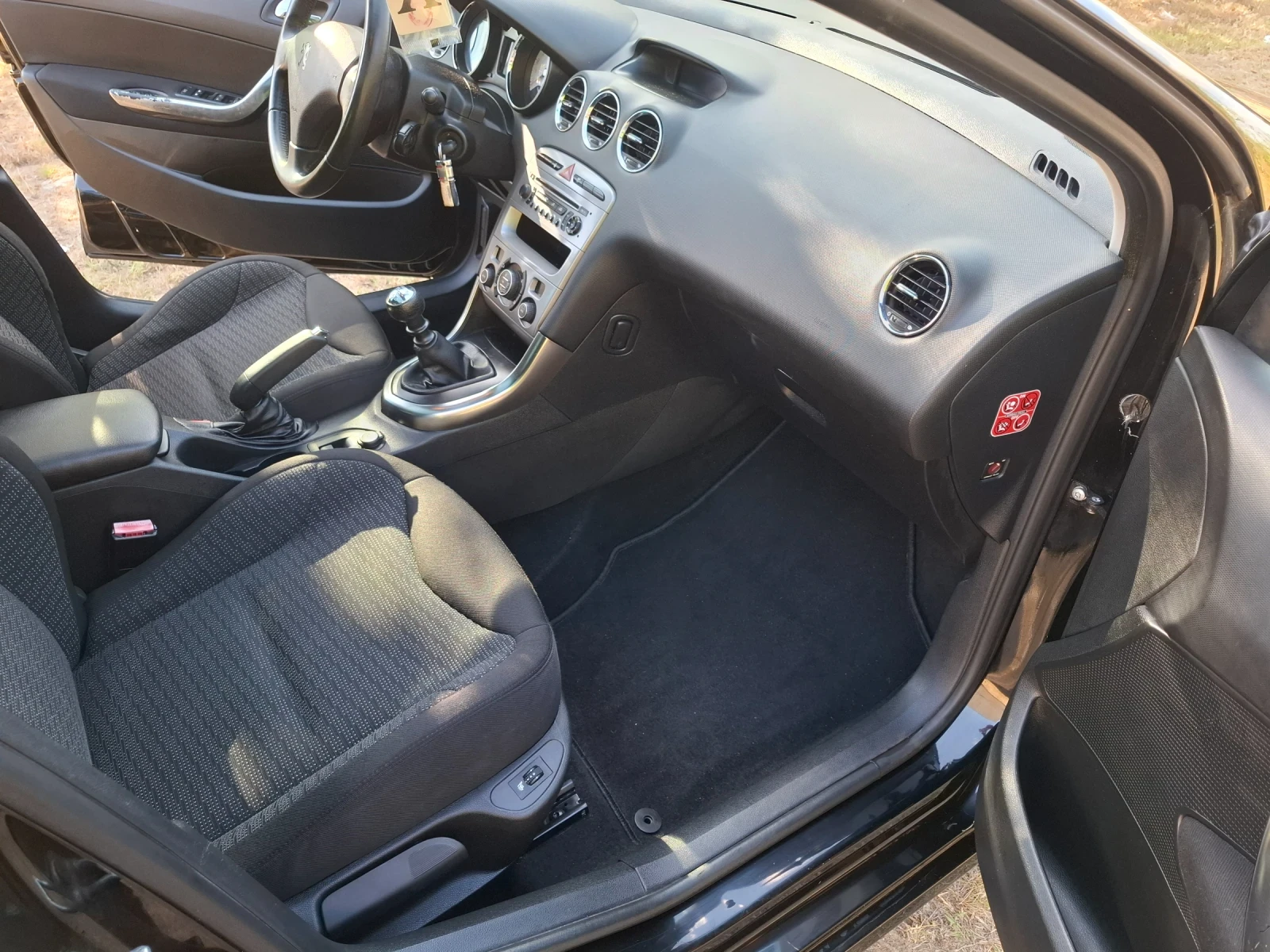 Peugeot 308 308SW  1.6HDi, снимка 10 - Автомобили и джипове - 53786618