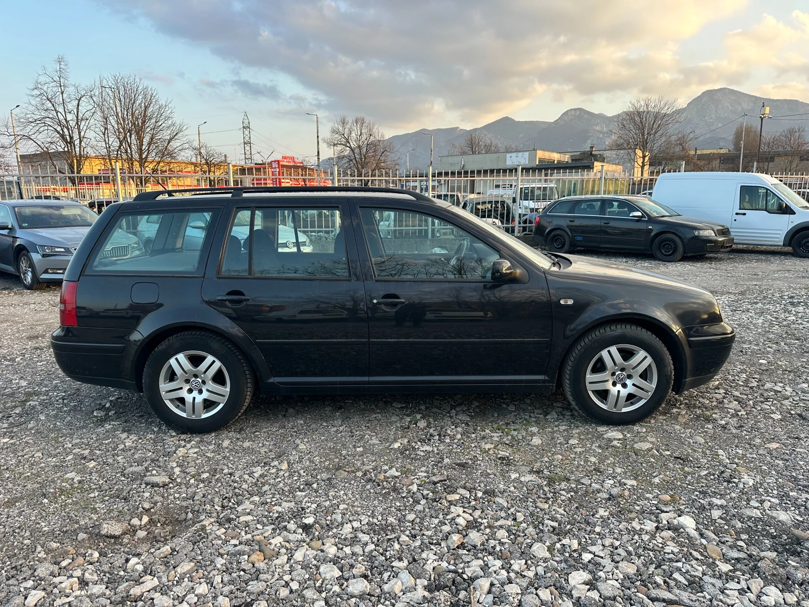 VW Golf 1.9TDI 116kc  , снимка 6 - Автомобили и джипове - 53849215