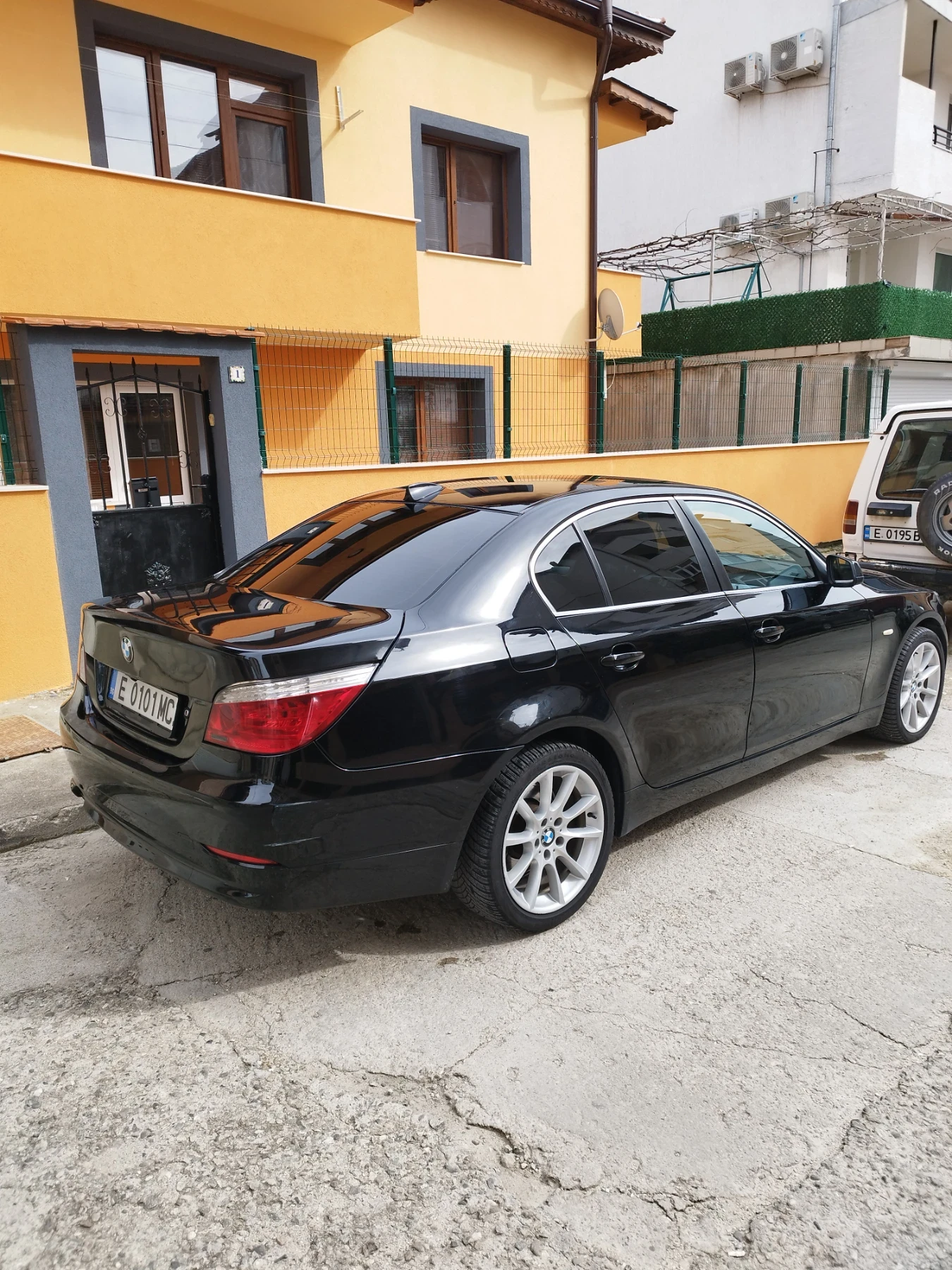 BMW 525 525XD, снимка 2 - Автомобили и джипове - 54092771