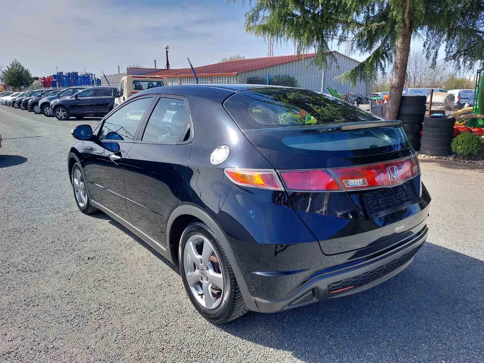 Honda Civic 1.4, автоматик, снимка 6 - Автомобили и джипове - 54224272