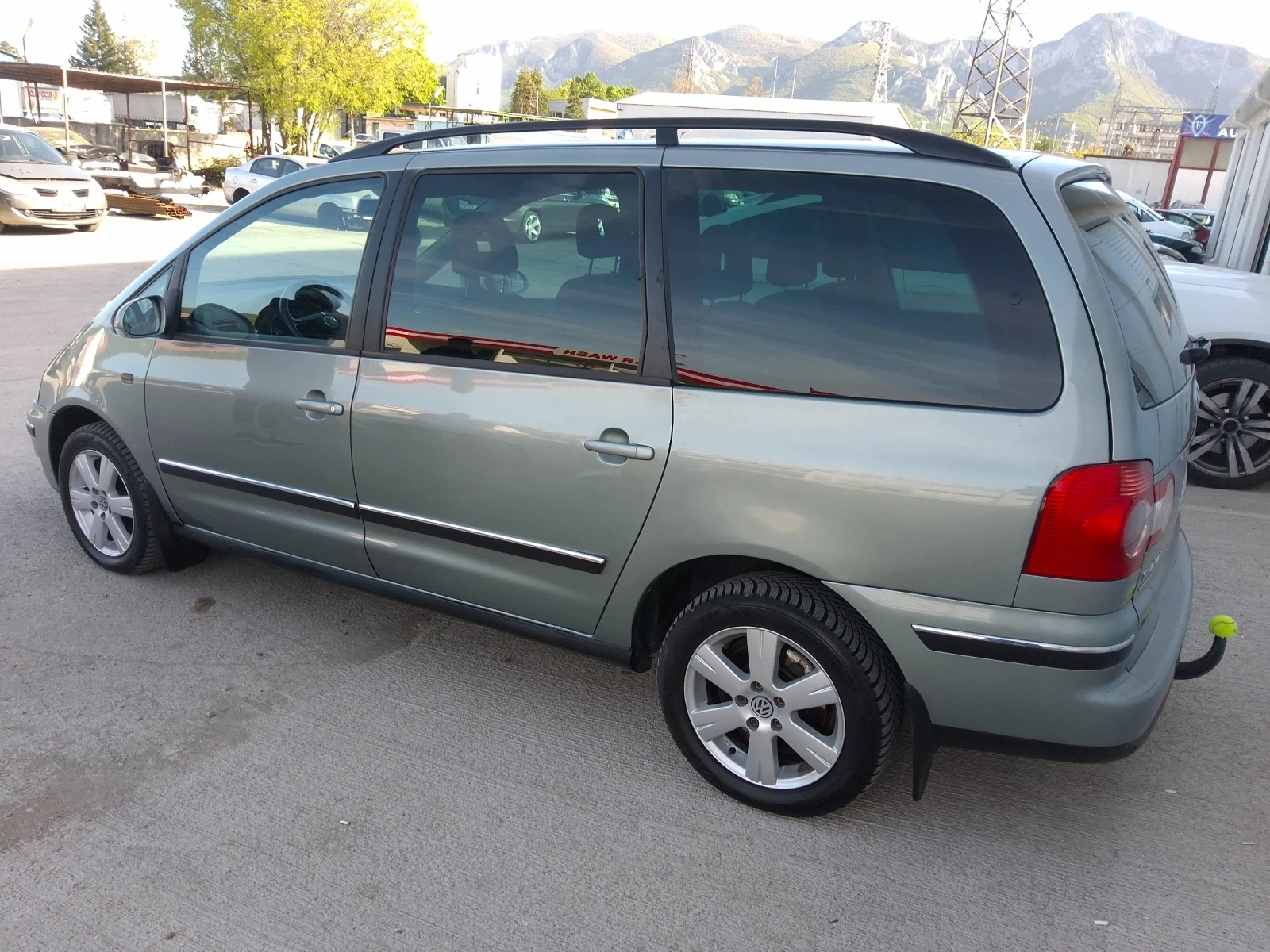 VW Sharan 1.9TDI 4x4 , снимка 4 - Автомобили и джипове - 54335282