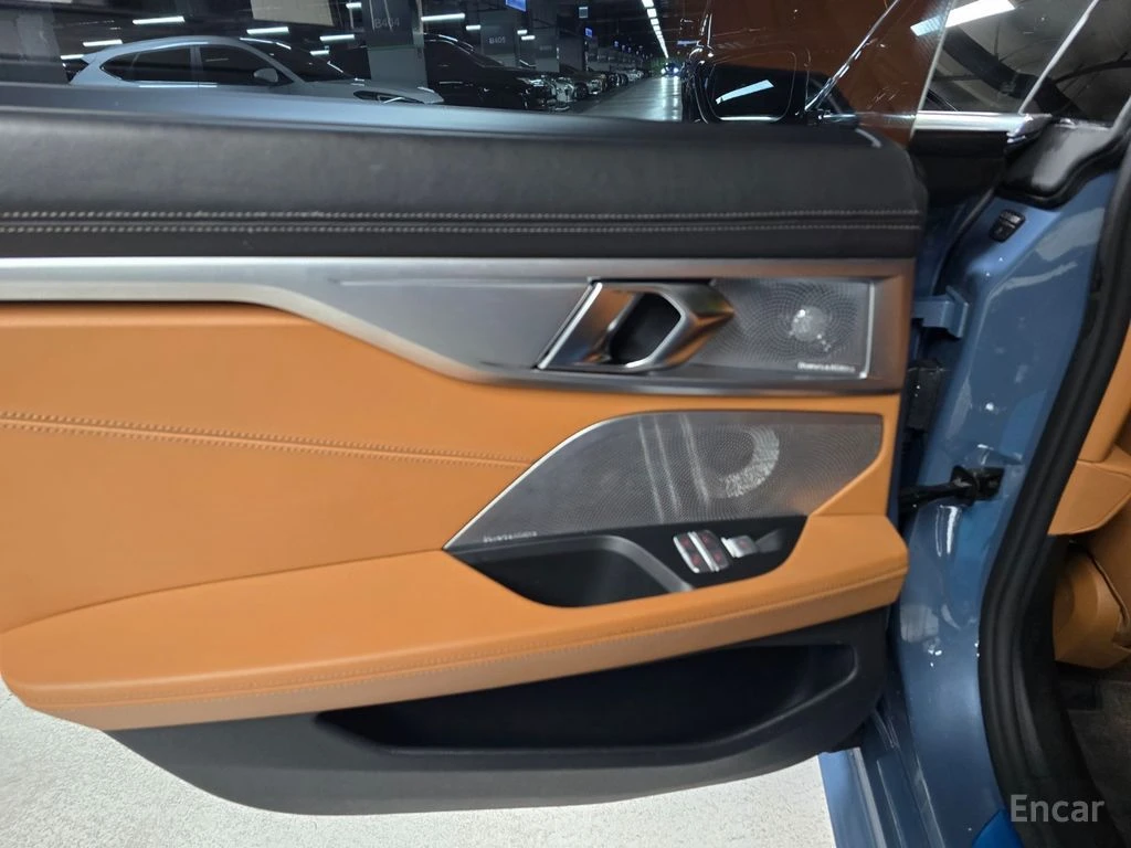 BMW 840 d M Sport xDrive* BOWERS & WILKINS* 360* HEAD-UP* , снимка 15 - Автомобили и джипове - 54555253