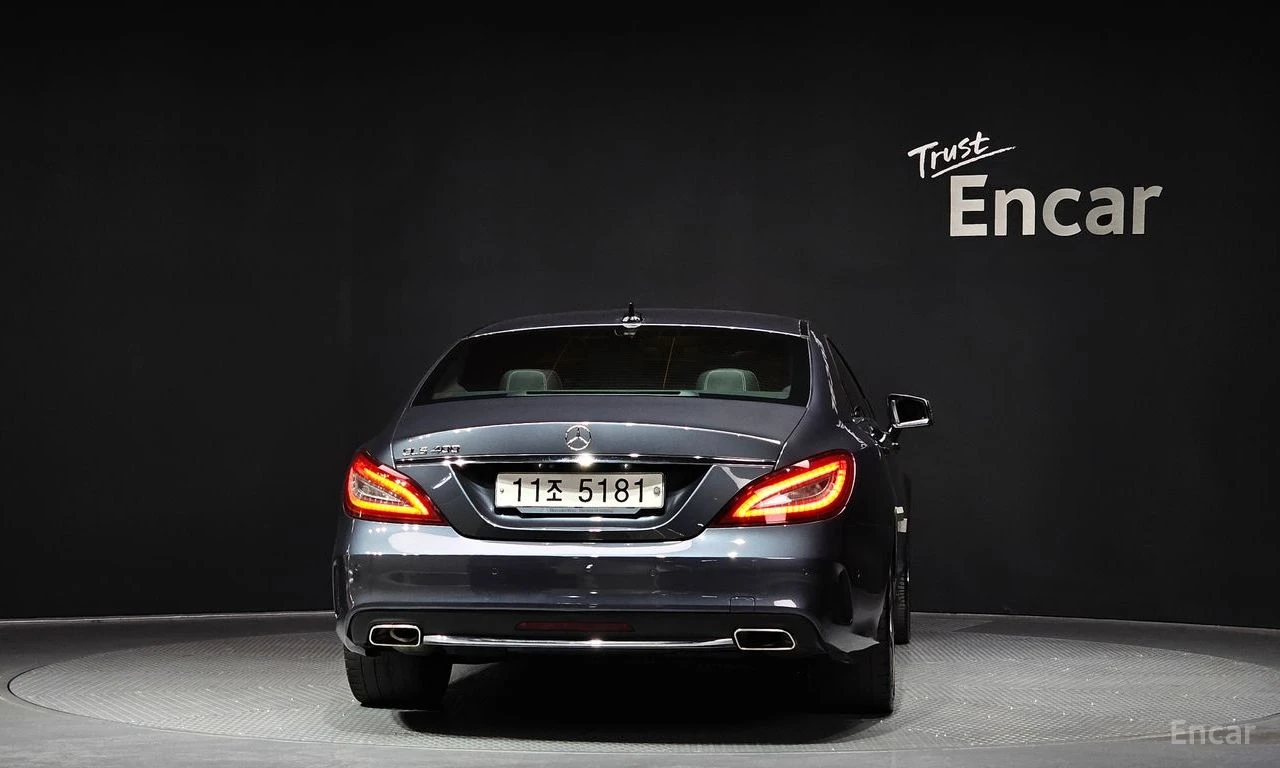 Mercedes-Benz CLS 400 PANO* КОЖА* ПОДГРЕВ* ОБДУХВ* НАВИ* 360* LINE ASS* , снимка 4 - Автомобили и джипове - 54647170