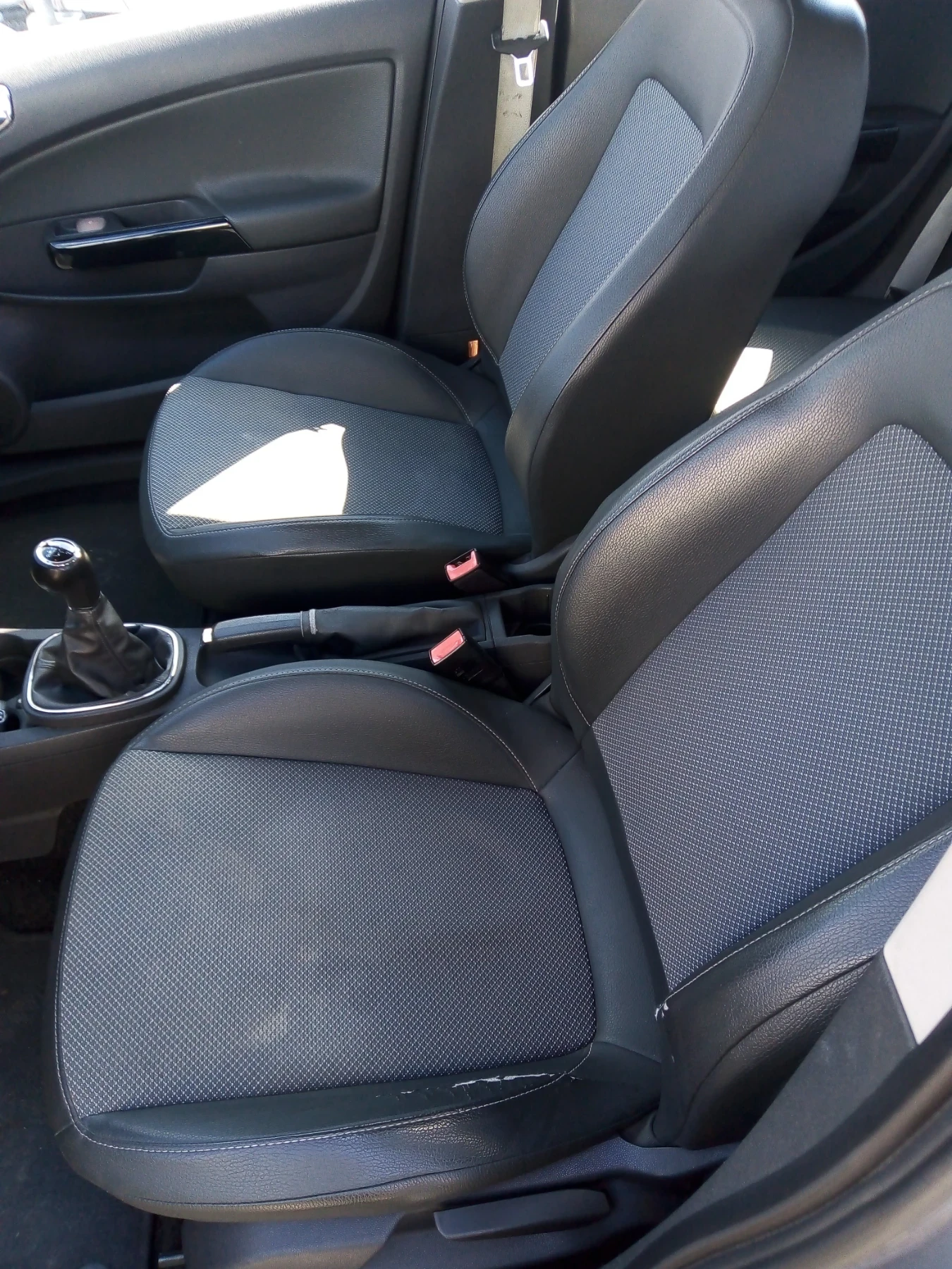 Opel Corsa 1.4i, снимка 3 - Автомобили и джипове - 54647707