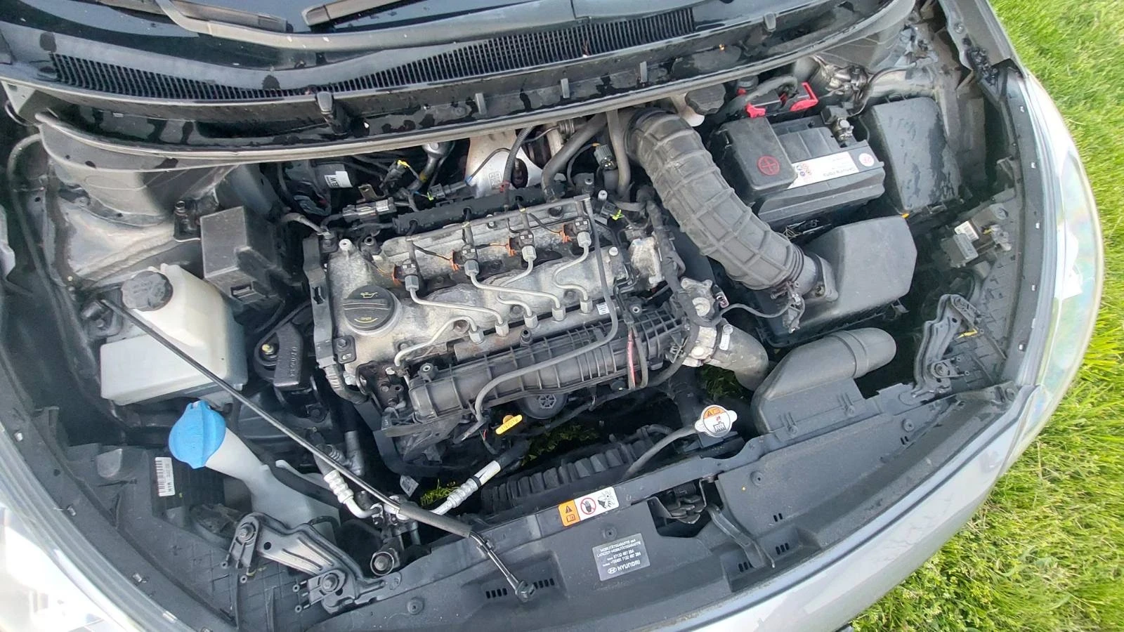 Hyundai I30 1.4 CRDI, снимка 16 - Автомобили и джипове - 54731629