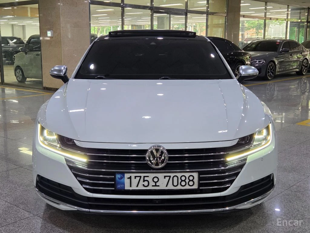 VW Arteon 2.0* TDI* PRESTIGE* ОБДУХВАНЕ* 360КАМЕРА* ДИГИТАЛН, снимка 4 - Автомобили и джипове - 54808203