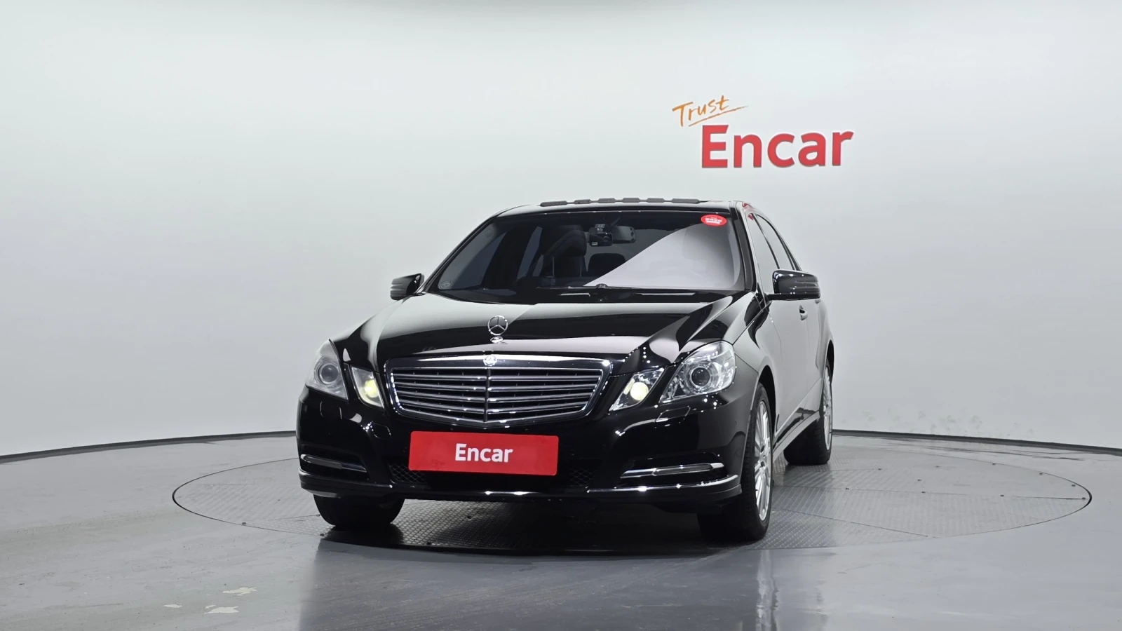 Mercedes-Benz E 300, снимка 3 - Автомобили и джипове - 54918063