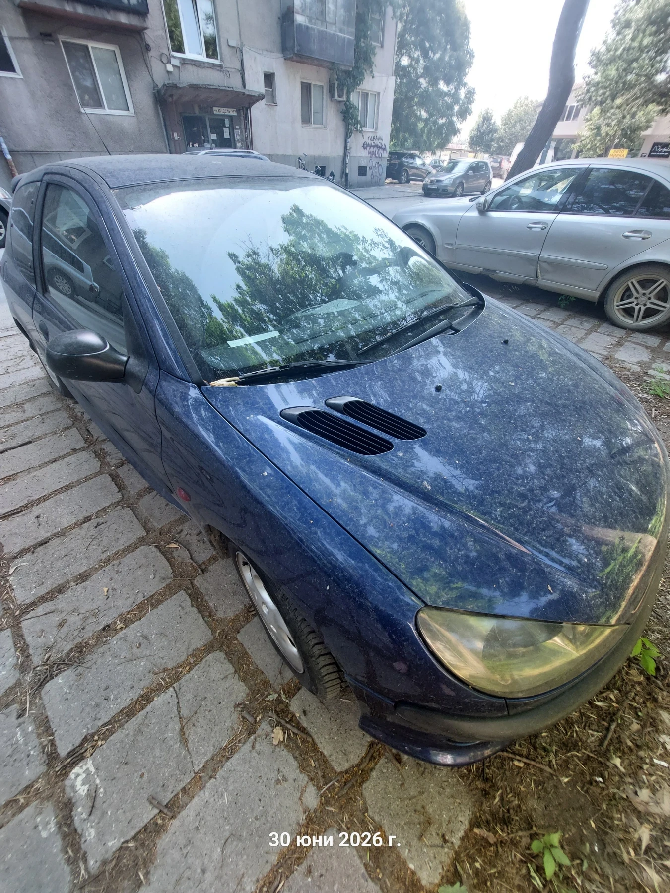 Peugeot 206