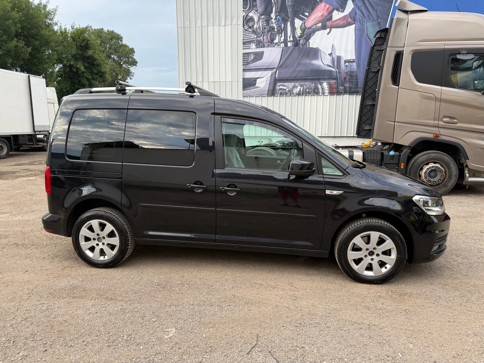 VW Caddy 2.0 TDI 150p.s Avtomat, снимка 6 - Автомобили и джипове - 55137478