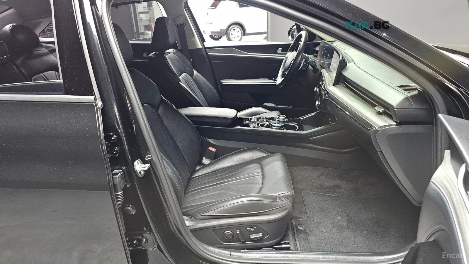 Kia K5 SIGNATURE/DRIVE-ASSISTS/360CAMERA/BLIND-SPOT, снимка 14 - Автомобили и джипове - 55327480