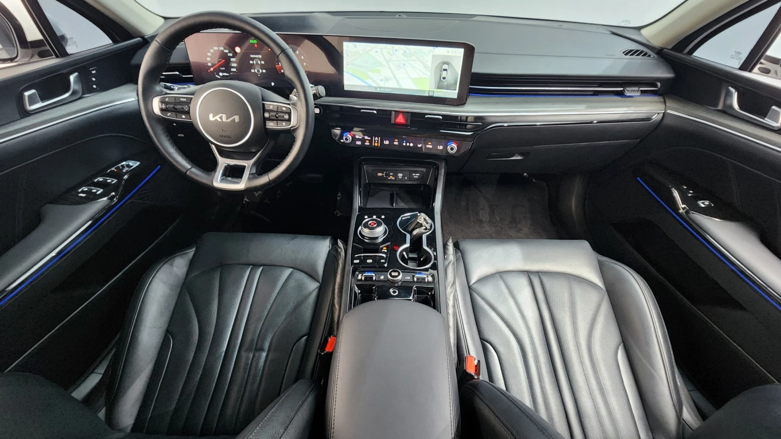 Kia K5 2.0LPI / ОБДУХВАНЕ / 360КАМЕРИ / АМБИЕНТНО , снимка 7 - Автомобили и джипове - 55377628