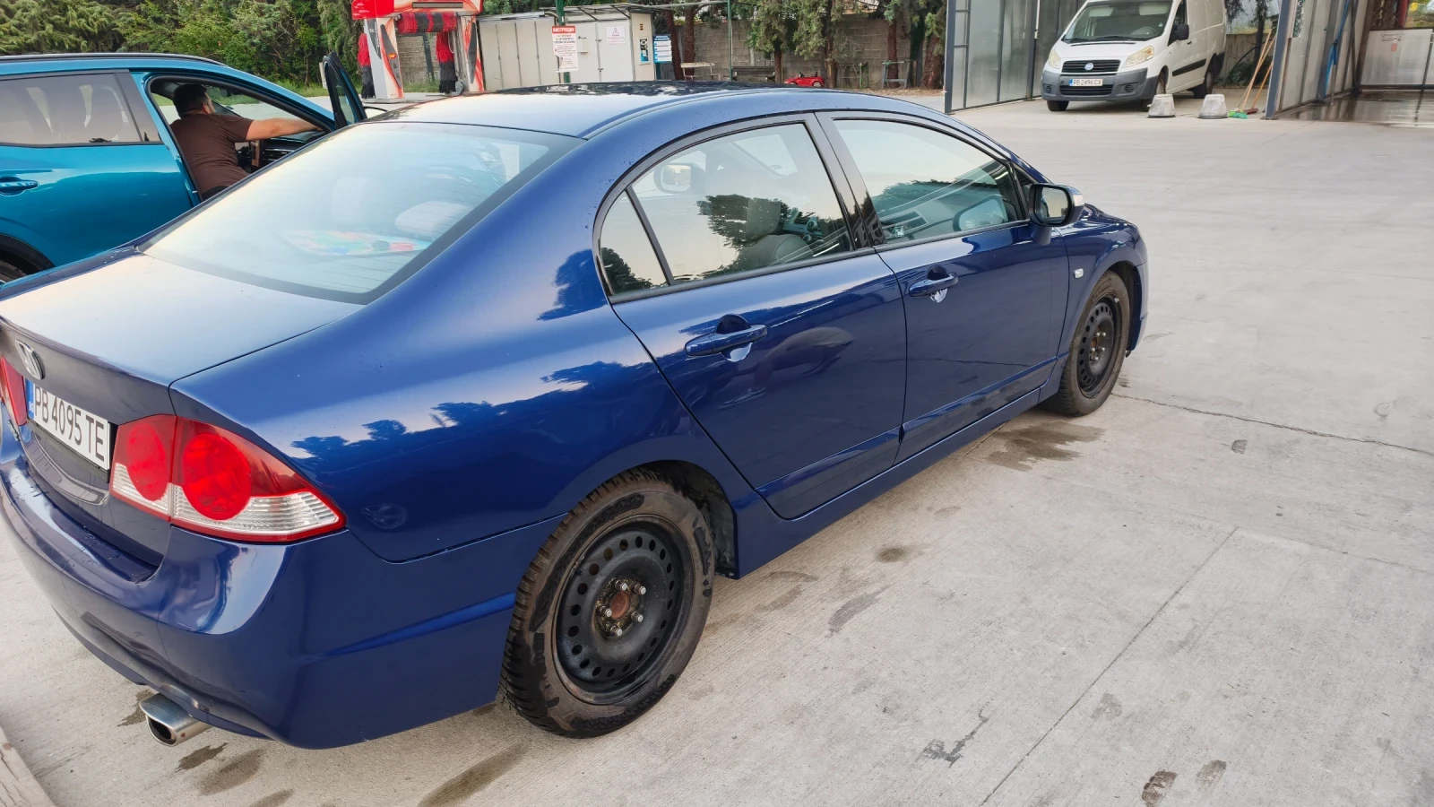 Honda Civic, снимка 2 - Автомобили и джипове - 55644967
