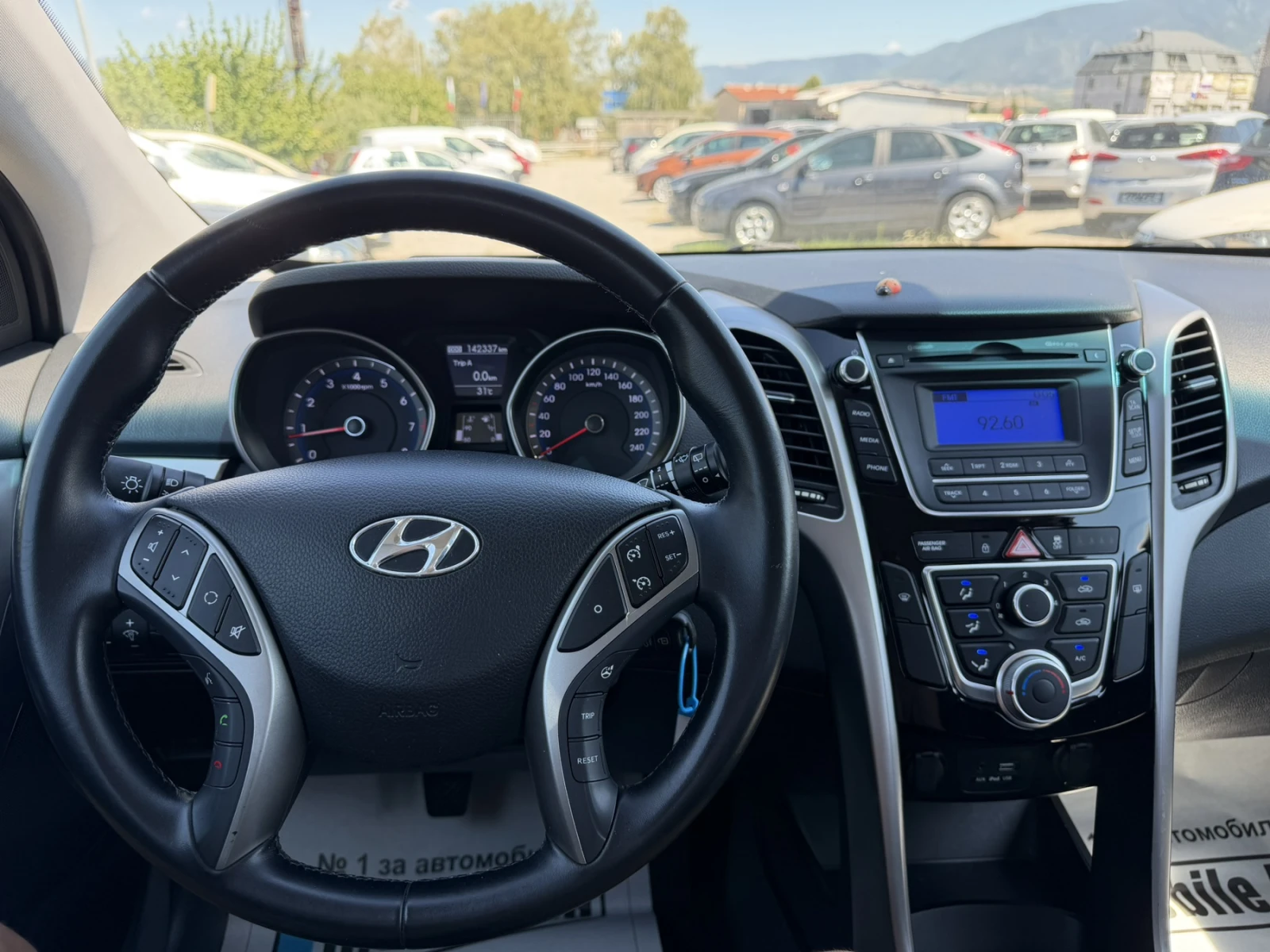 Hyundai I30 1.4I- 142000 original km., снимка 14 - Автомобили и джипове - 55728027