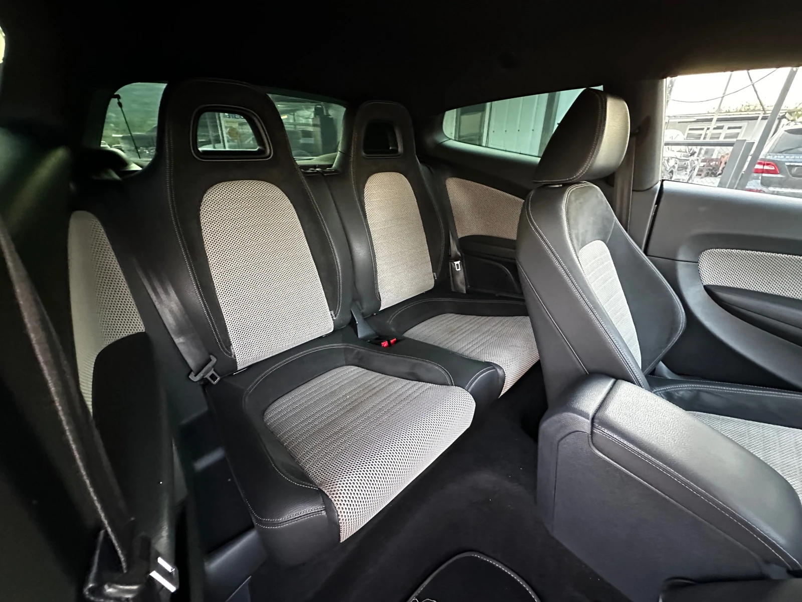 VW Scirocco 2.0TDI 140к.с DSG, снимка 15 - Автомобили и джипове - 55732315