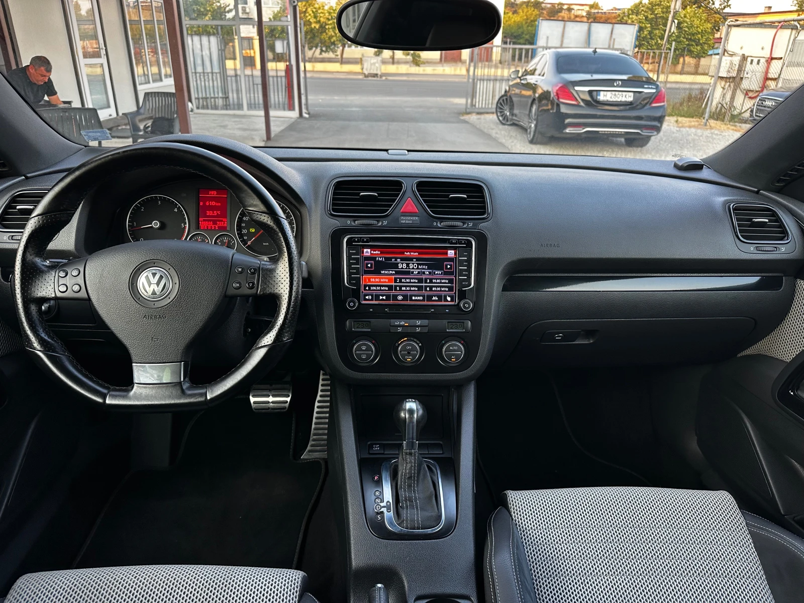 VW Scirocco 2.0TDI 140к.с DSG, снимка 10 - Автомобили и джипове - 55732315