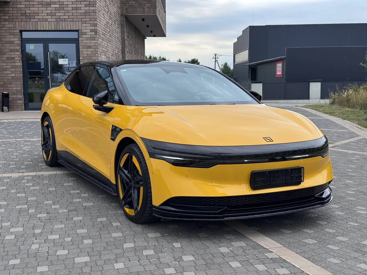 Zeekr 001 007 performance , снимка 8 - Автомобили и джипове - 55981496