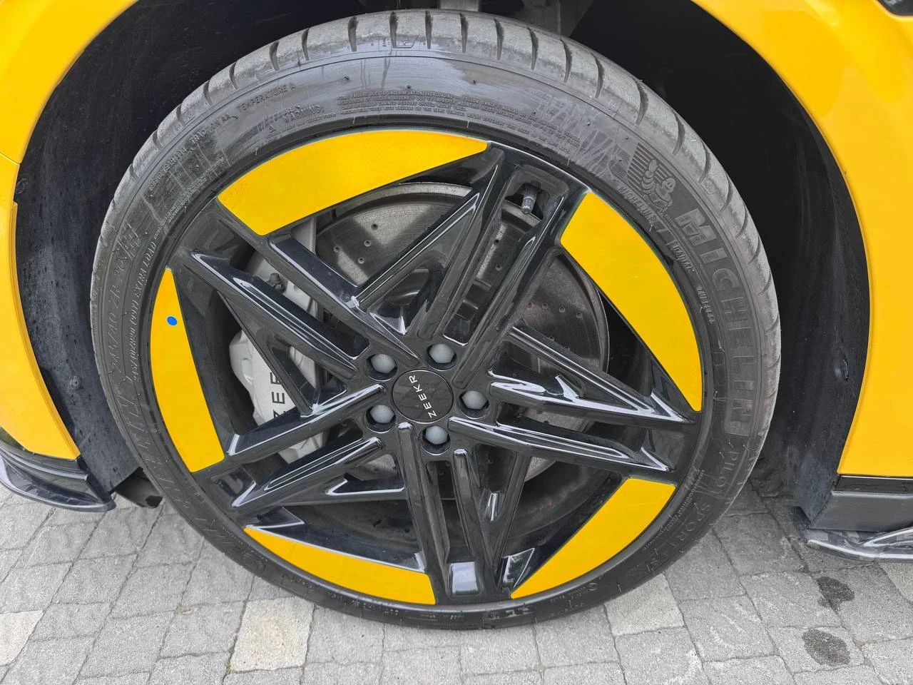 Zeekr 001 007 performance , снимка 3 - Автомобили и джипове - 55981496
