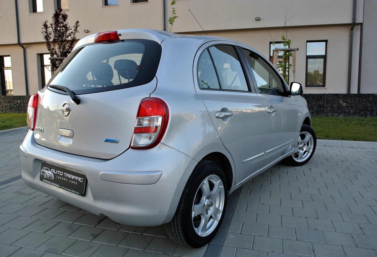 Nissan Micra 1.2i* РЕГИСТРИРАН* КЛИМАТРОНИК* АВТОПИЛОТ* EURO 5, снимка 8 - Автомобили и джипове - 56200398