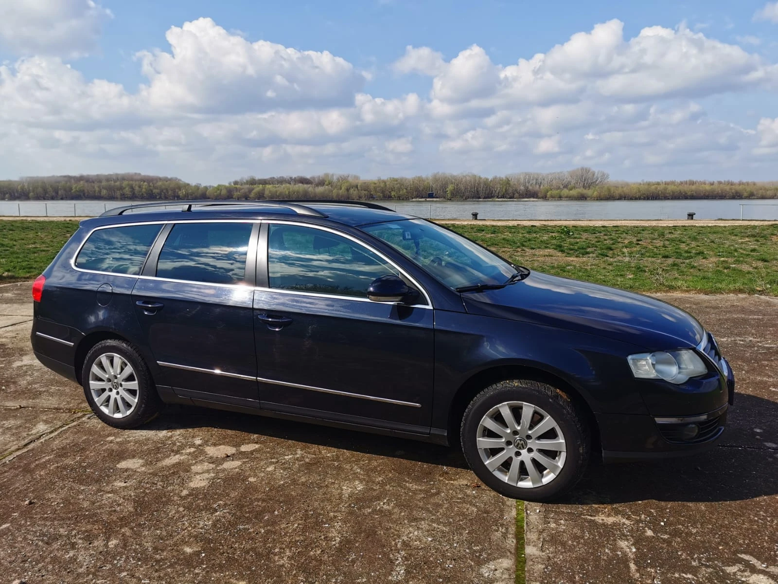 VW Passat 1.4 Ecofuel, снимка 3 - Автомобили и джипове - 56462412