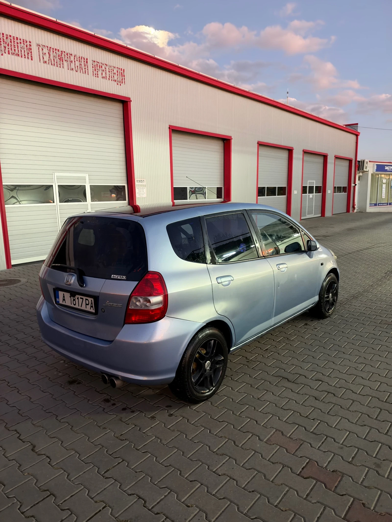 Honda Jazz 1.4i, снимка 4 - Автомобили и джипове - 56628424