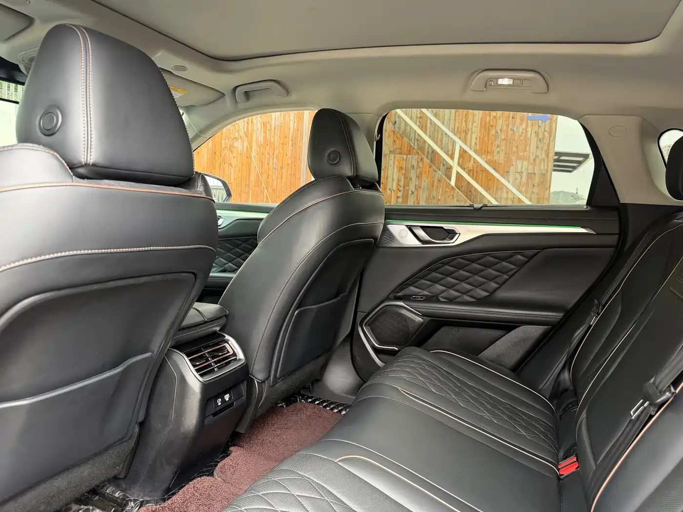 Wey 05 1.5T Zero-Anxiety Performance Edition* AWD* FULL, снимка 7 - Автомобили и джипове - 56656686