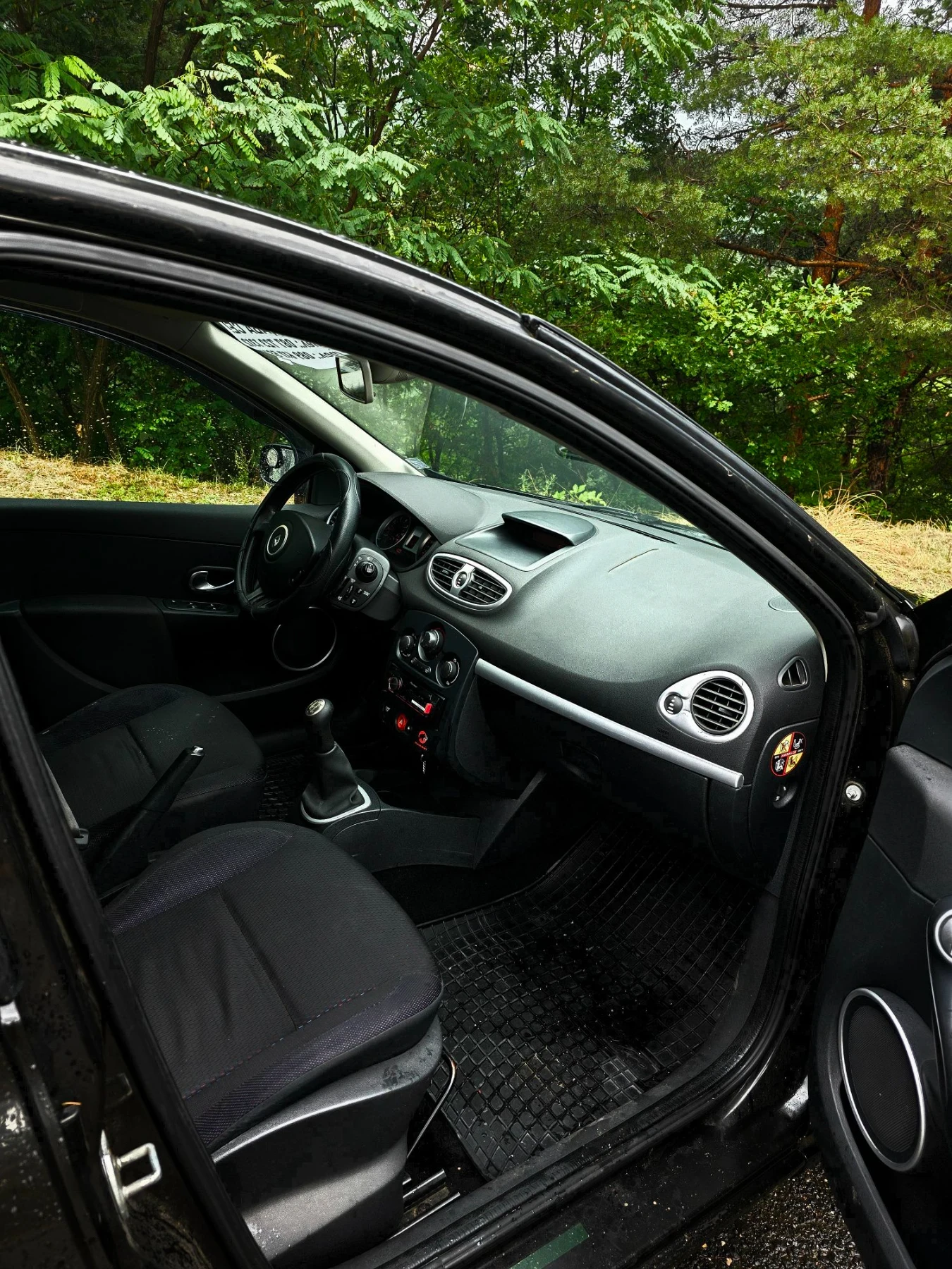 Renault Clio, снимка 9 - Автомобили и джипове - 56663552