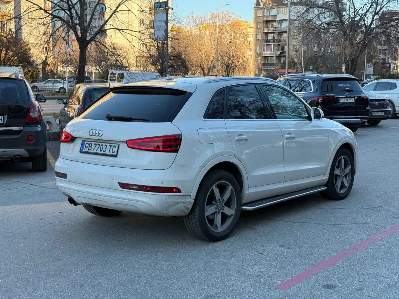 Audi Q3 2.0 TFSI, снимка 4 - Автомобили и джипове - 48381188