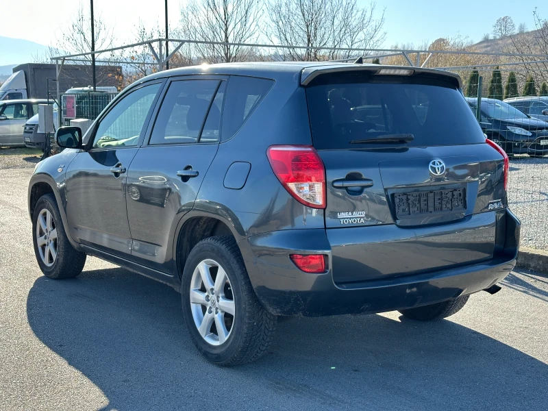 Toyota Rav4 2.2 D4D 136 hp, снимка 3 - Автомобили и джипове - 48547459