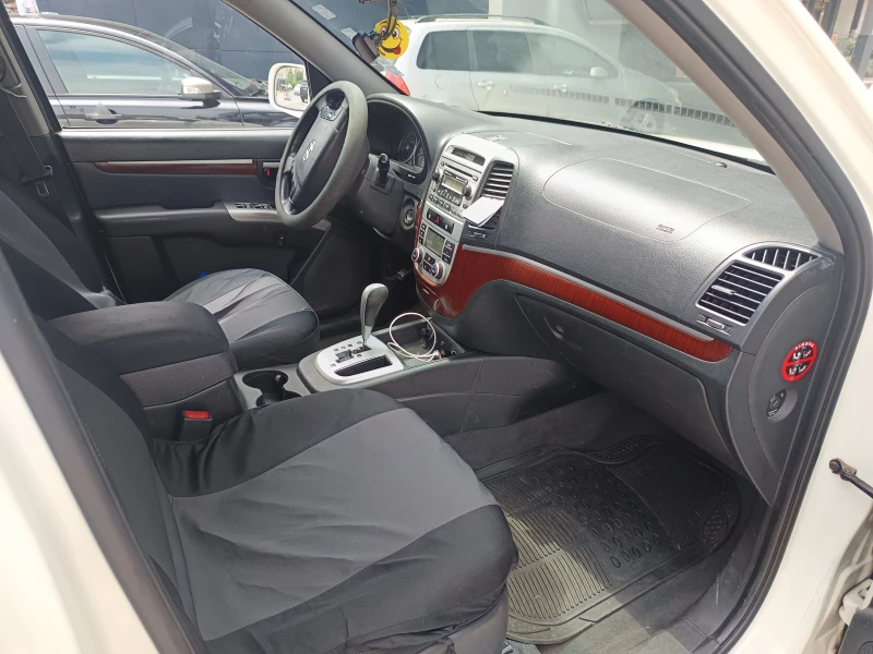Hyundai Santa fe, снимка 8 - Автомобили и джипове - 52333350