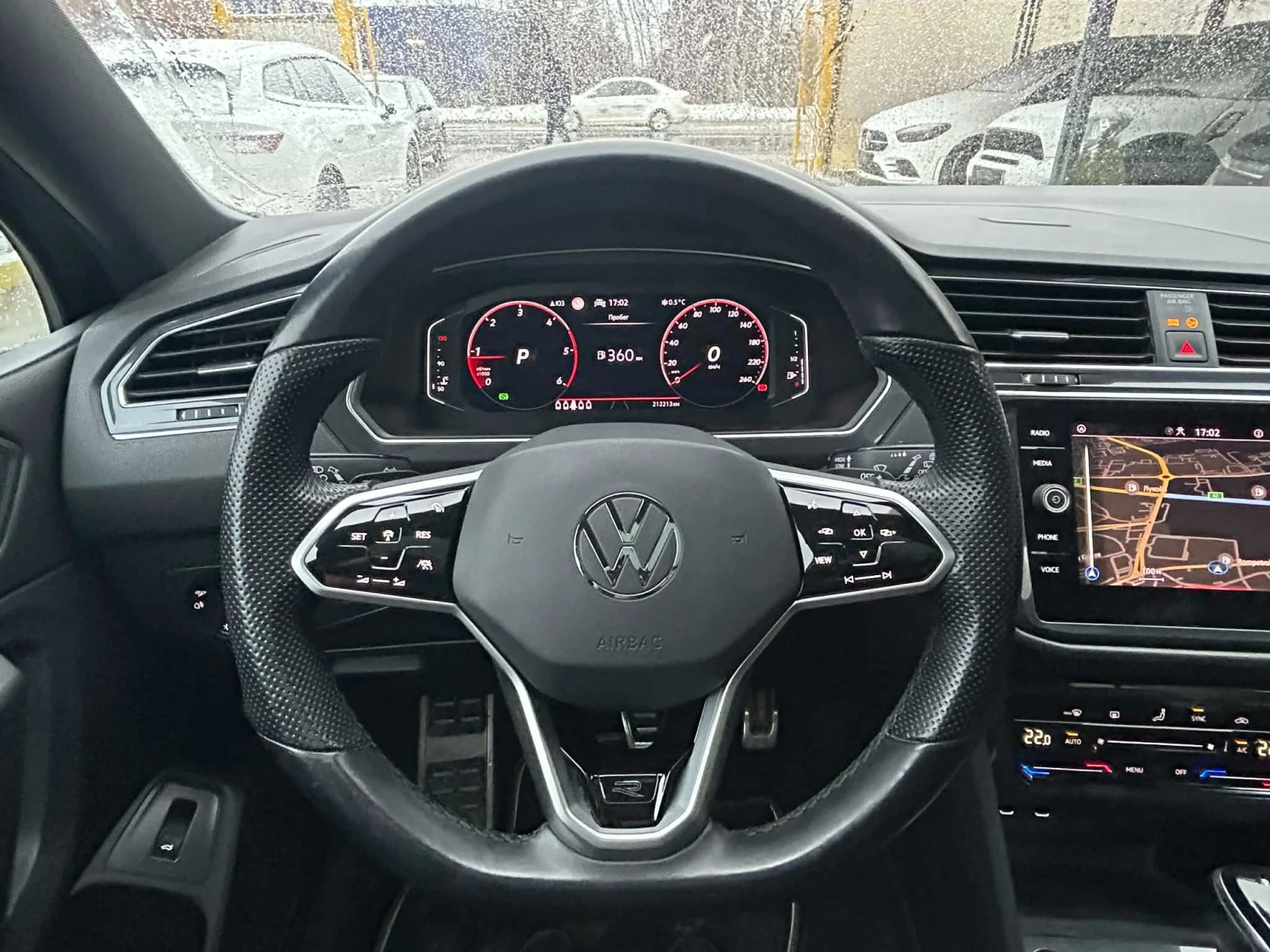 VW Tiguan Allspace 2.0TDI R-LINE 7 DSG 150 - изображение 5