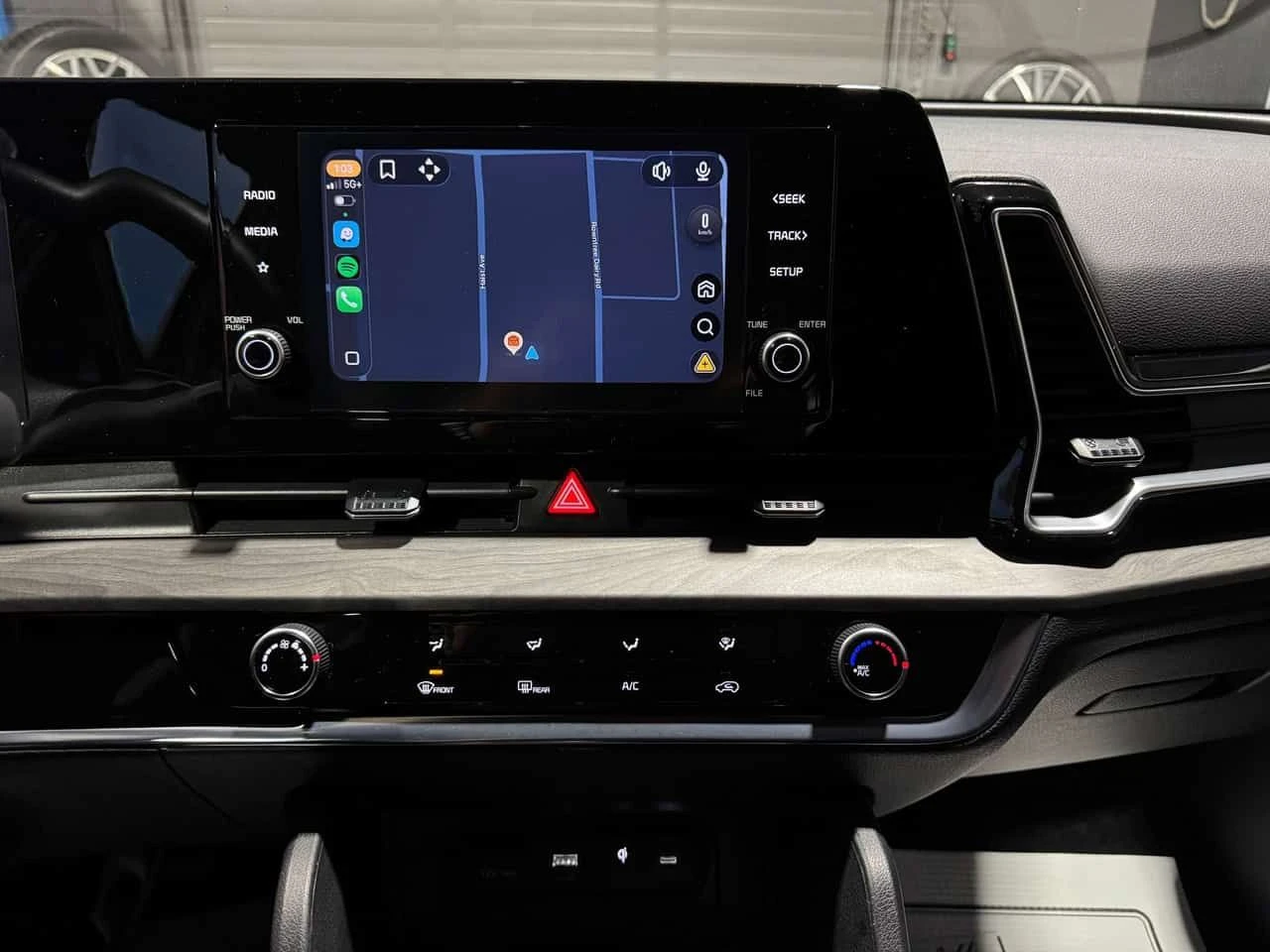 Kia Sportage X-line* ПАНОРАМА* REMOTE START* ФИКСИРАНА ЦЕНА* , снимка 16 - Автомобили и джипове - 53997730