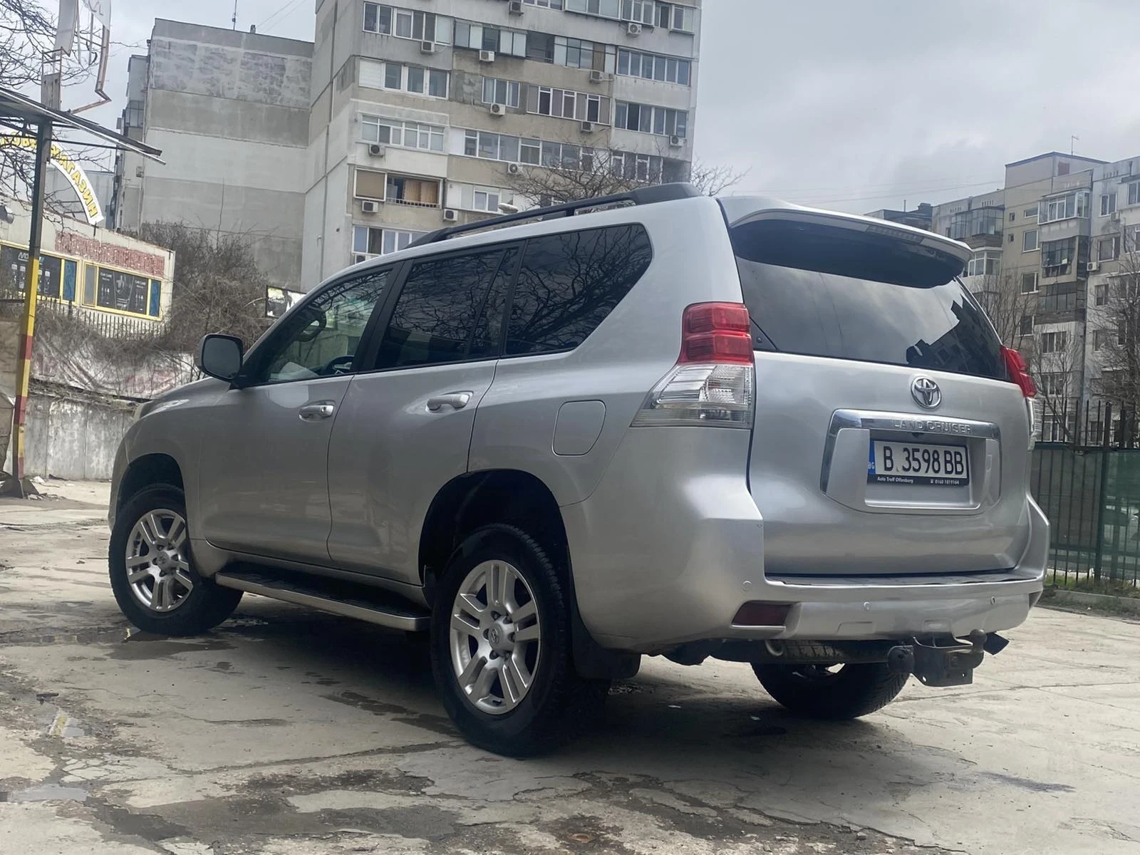 Toyota Land cruiser, снимка 5 - Автомобили и джипове - 54509622