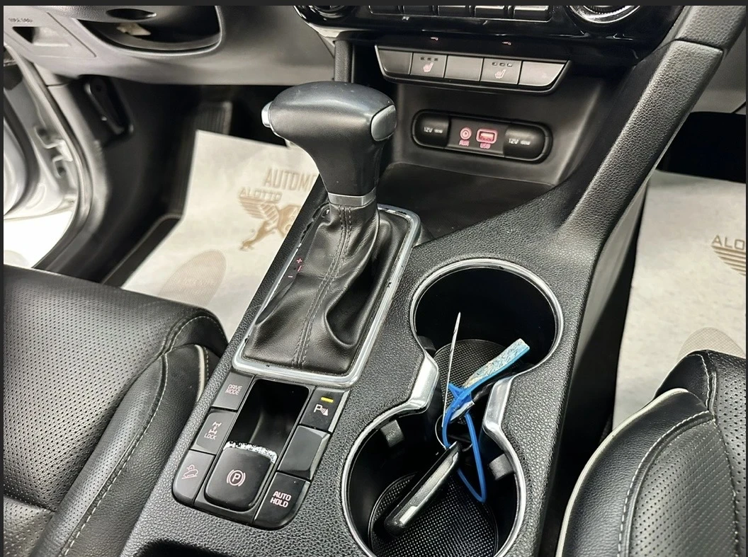 Kia Sportage Kia Sportage 2.0 CRDi 185�.�. 4x4 AUTOMATIC PANORA | Mobile.bg � ����������� 11