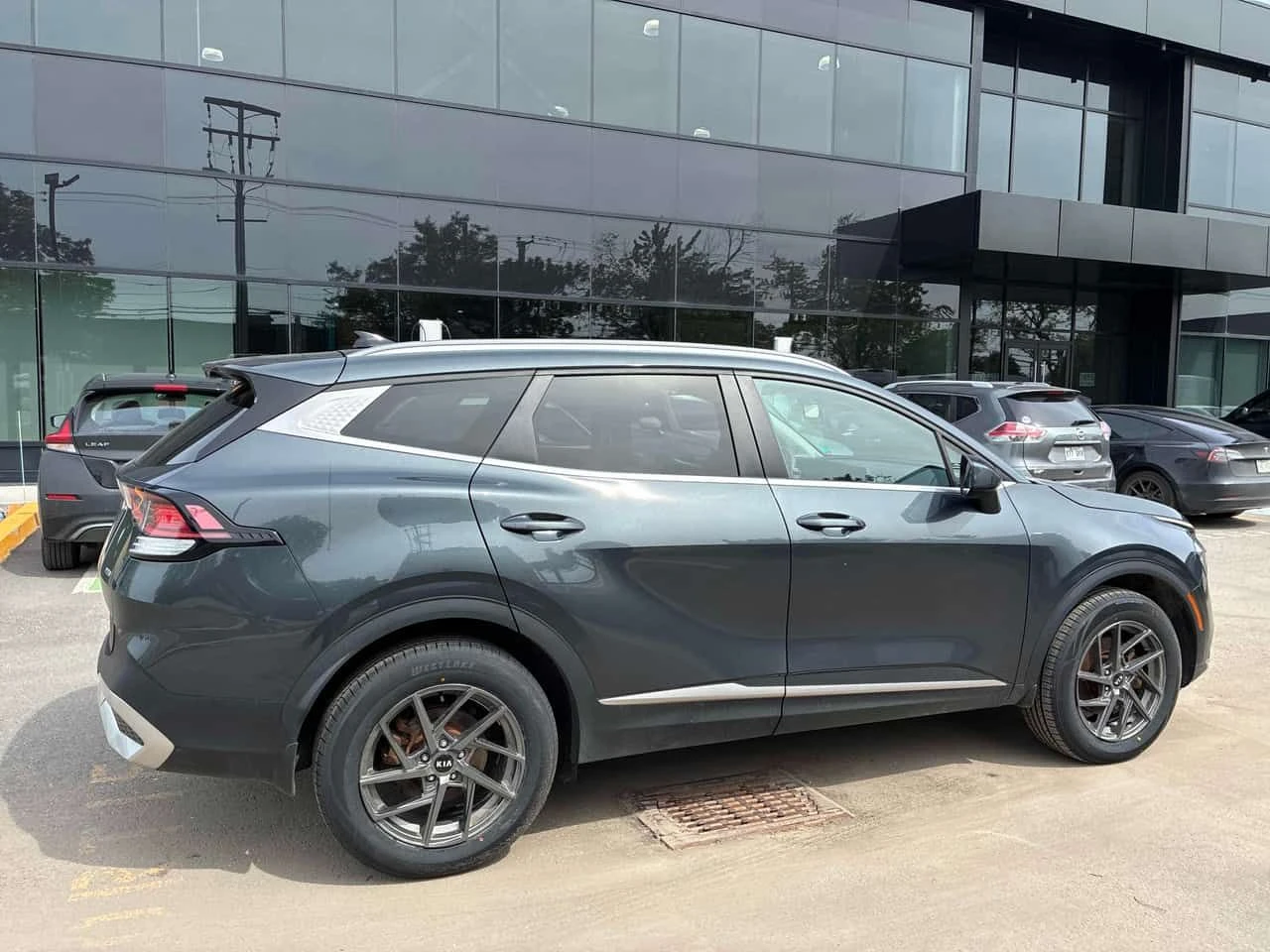 Kia Sportage AWD/CARFAX/ПОДГРЕВ/КЛИП/ФИНАНСИРАНЕ, снимка 3 - Автомобили и джипове - 55013633