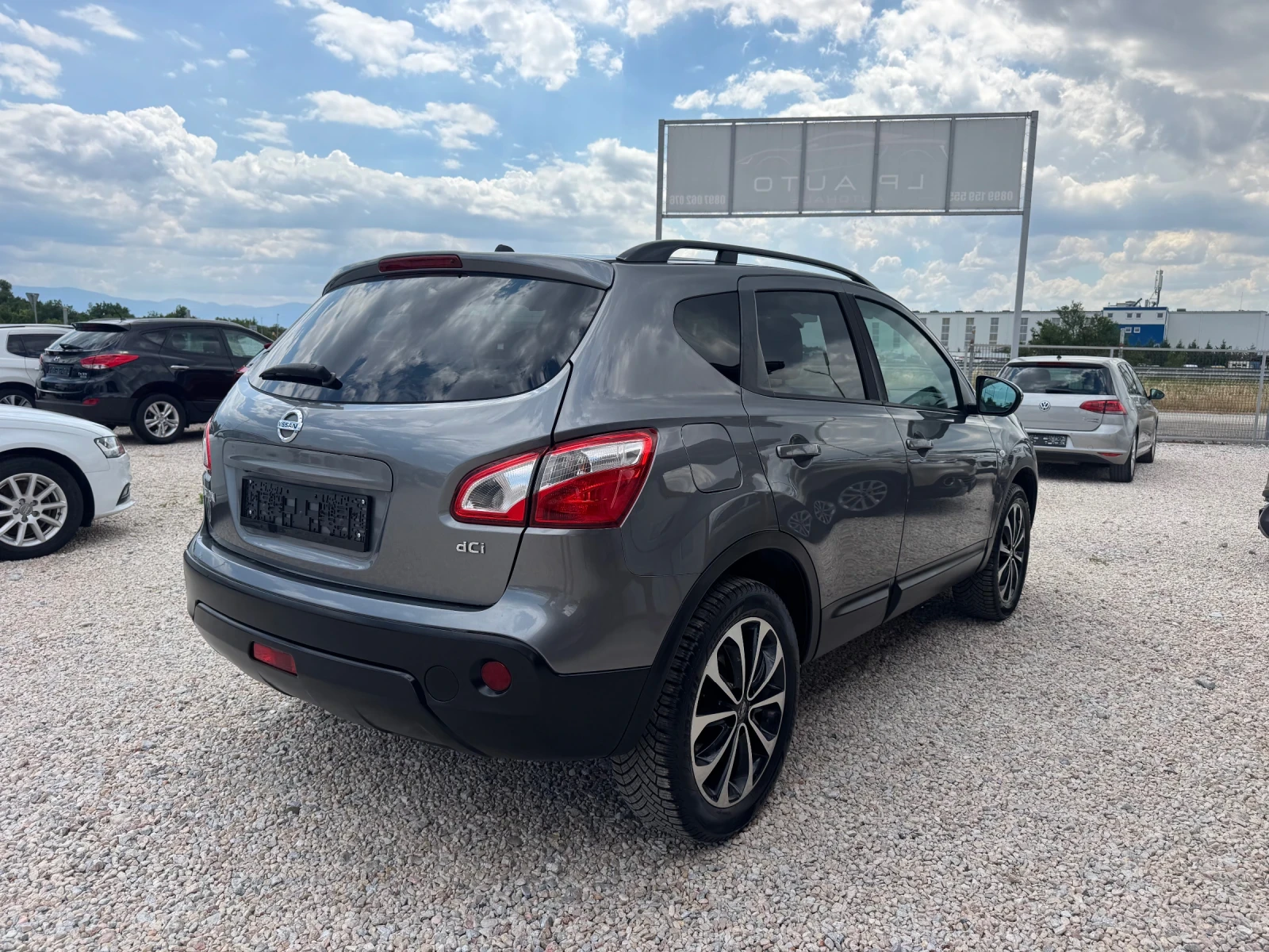 Nissan Qashqai * 1.5* Dci* 110к.с* N-Tec* 360CAM* Panorama* Кожа, снимка 4 - Автомобили и джипове - 55157563