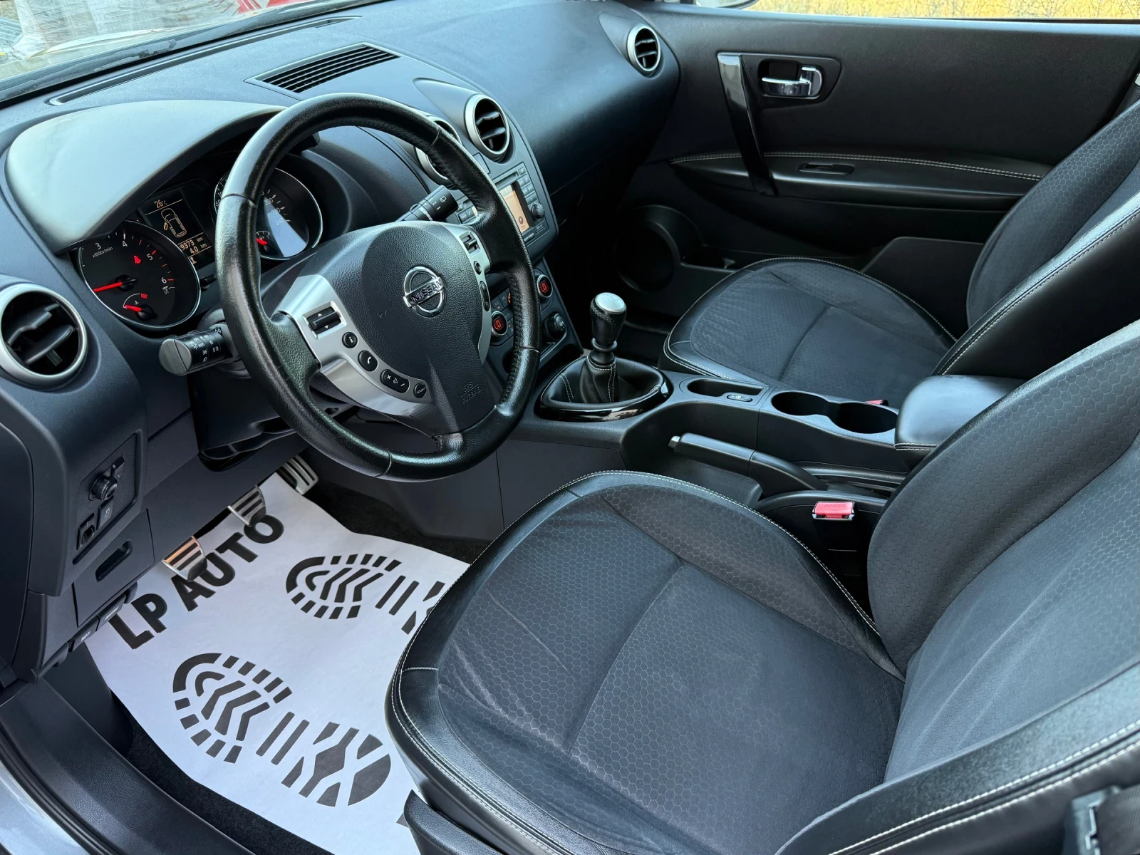 Nissan Qashqai * 1.5* Dci* 110к.с* N-Tec* 360CAM* Panorama* Кожа, снимка 6 - Автомобили и джипове - 55157563