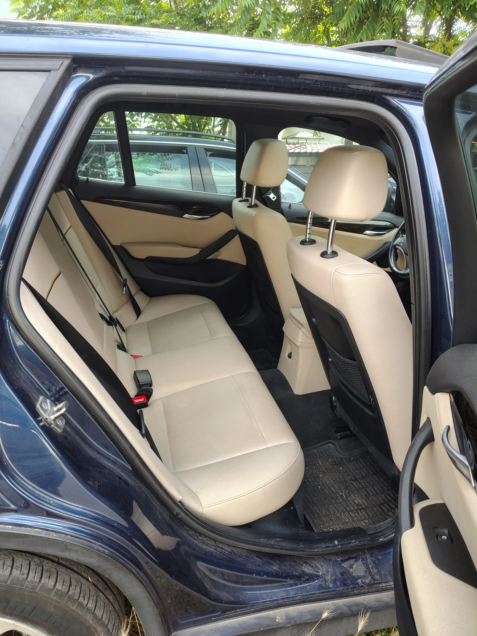 BMW X1, снимка 7 - Автомобили и джипове - 55646360