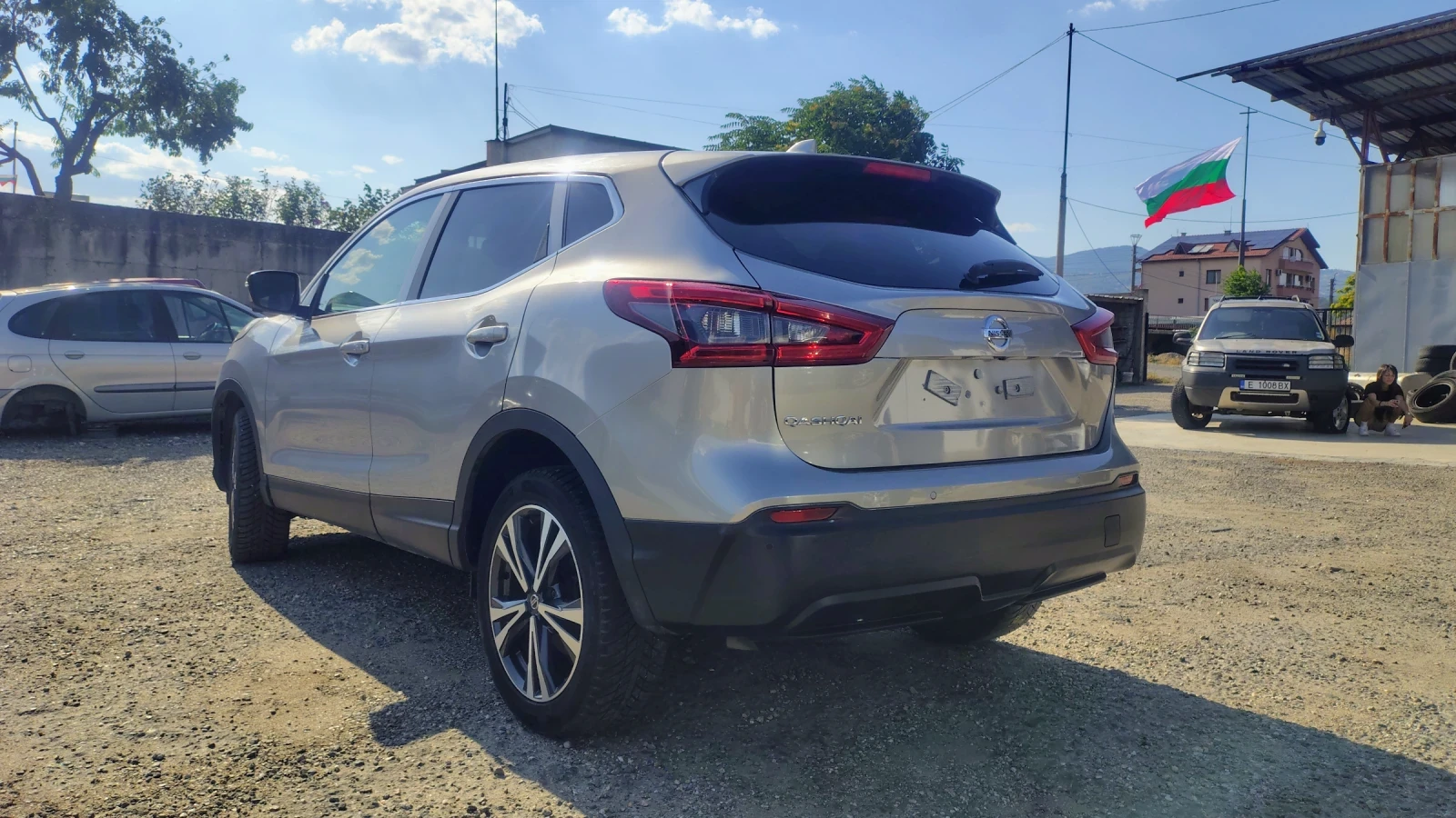 Nissan Qashqai, снимка 5 - Автомобили и джипове - 55779196