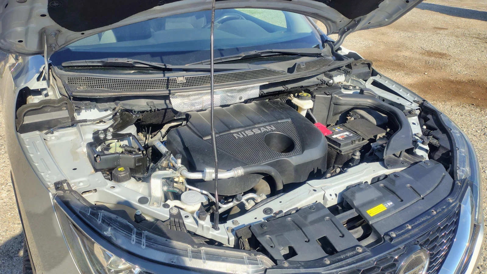 Nissan Qashqai, снимка 15 - Автомобили и джипове - 55779196