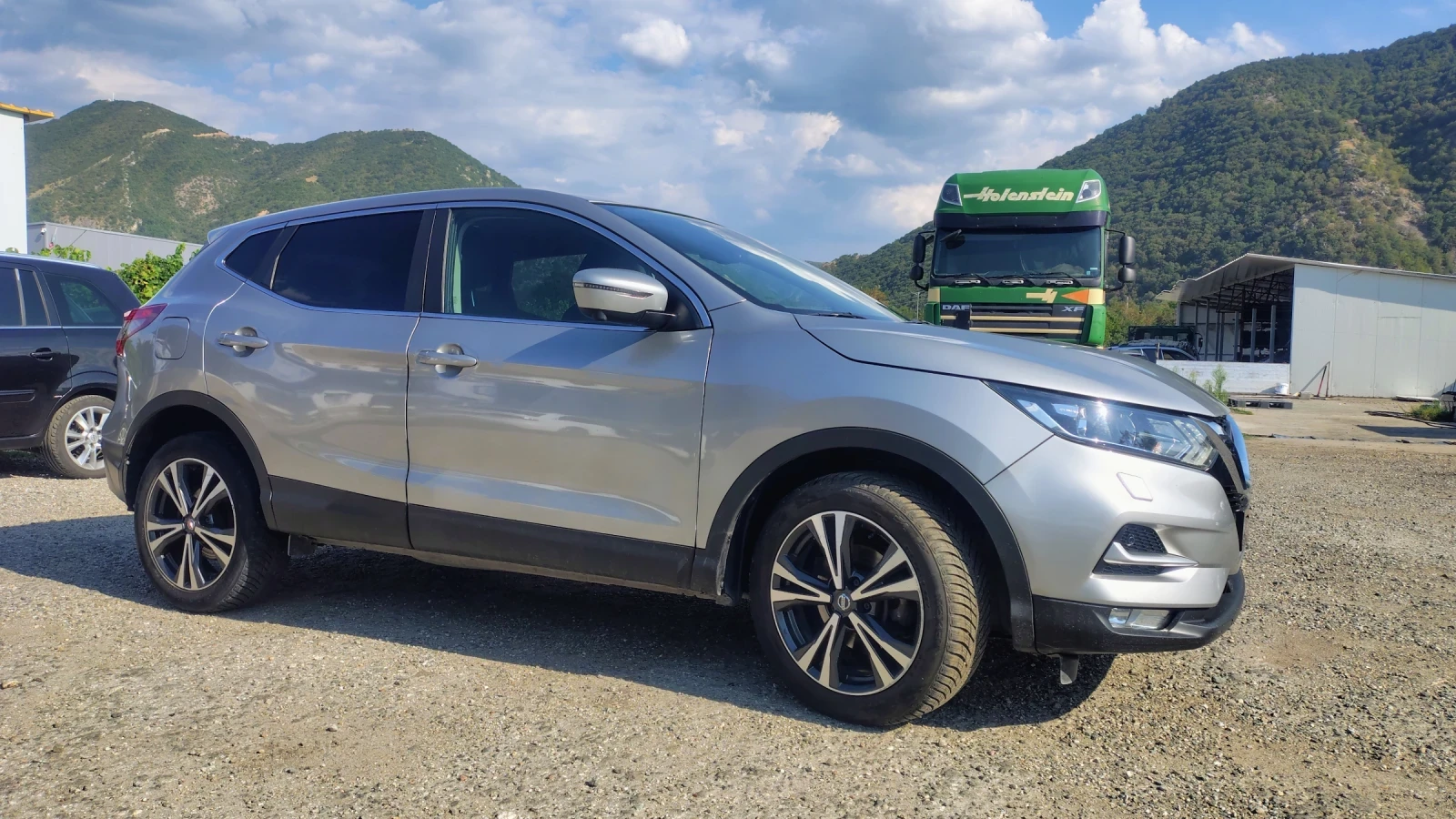 Nissan Qashqai, снимка 2 - Автомобили и джипове - 55779196