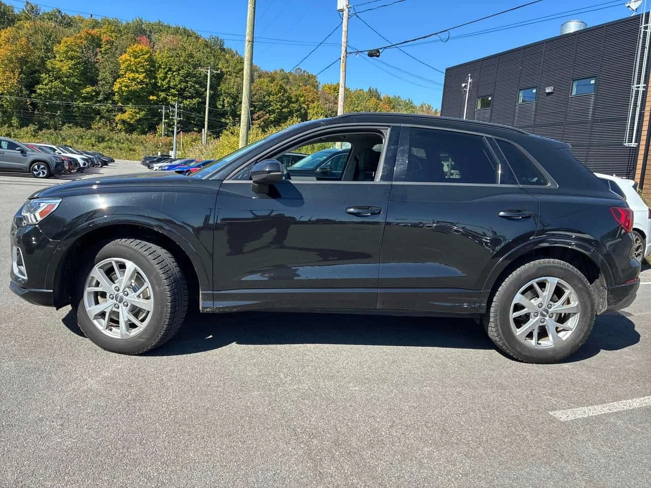 Audi Q3 * АВТОКРЕДИТ * ГЛАВНО ПРЕДСТАВИТЕЛСТВО, снимка 3 - Автомобили и джипове - 56269063