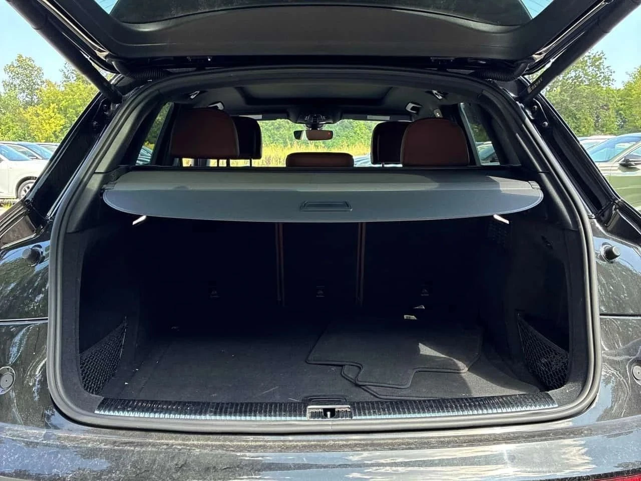 Audi Q5, снимка 13 - Автомобили и джипове - 56739617