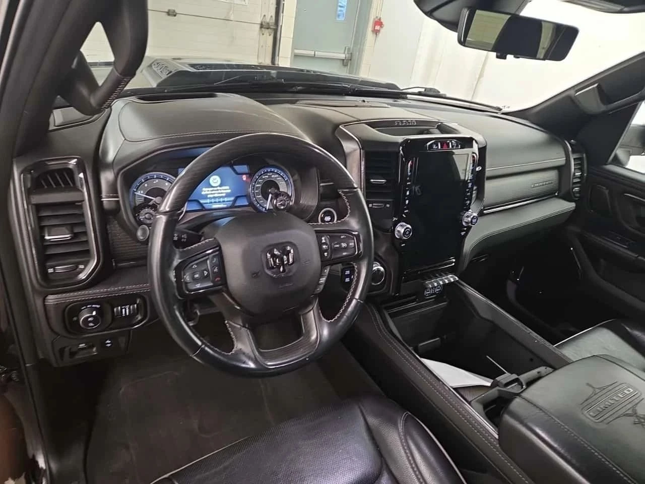 Dodge RAM 1500, снимка 10 - Автомобили и джипове - 56740171