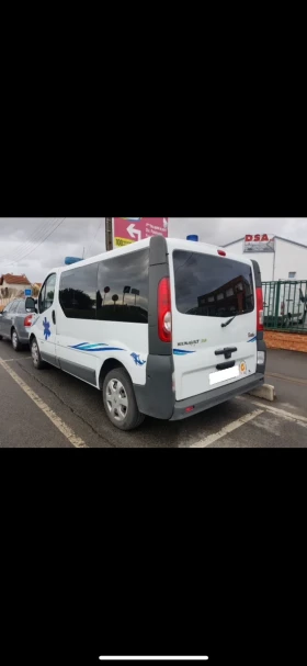 Renault Trafic AMBULANCE / ЛИНЕЙКА, снимка 3