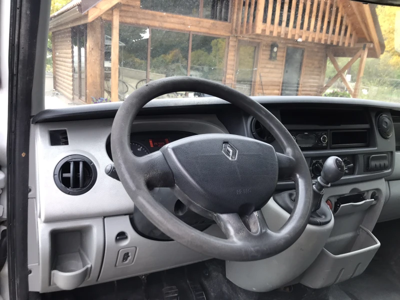 Renault Master 2, 5tdi.120k, снимка 11 - Бусове и автобуси - 52033002