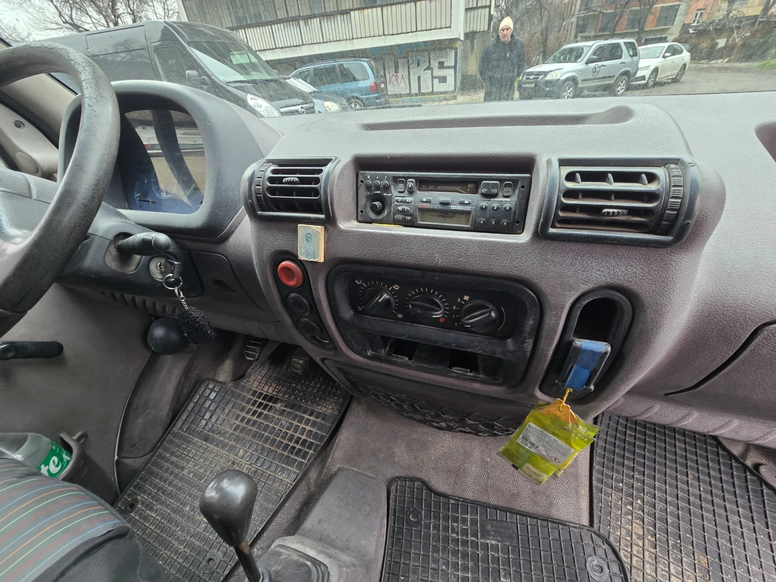 Renault Master 2.5D IVECO- 82hp - изображение 7