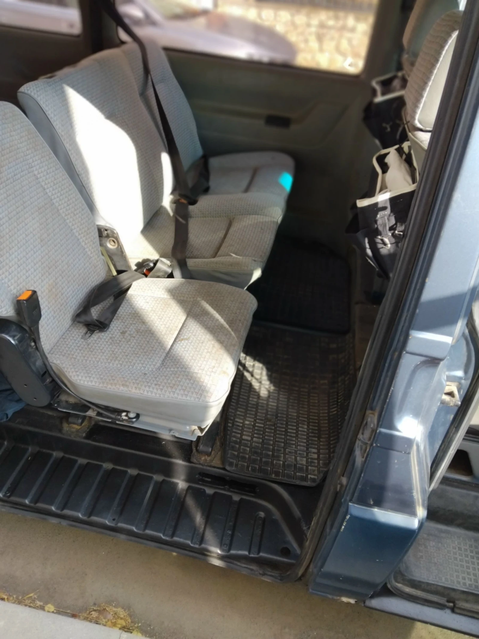 VW Caravelle T4, снимка 4 - Бусове и автобуси - 54053550